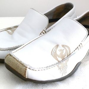 Leather sketchers size 9